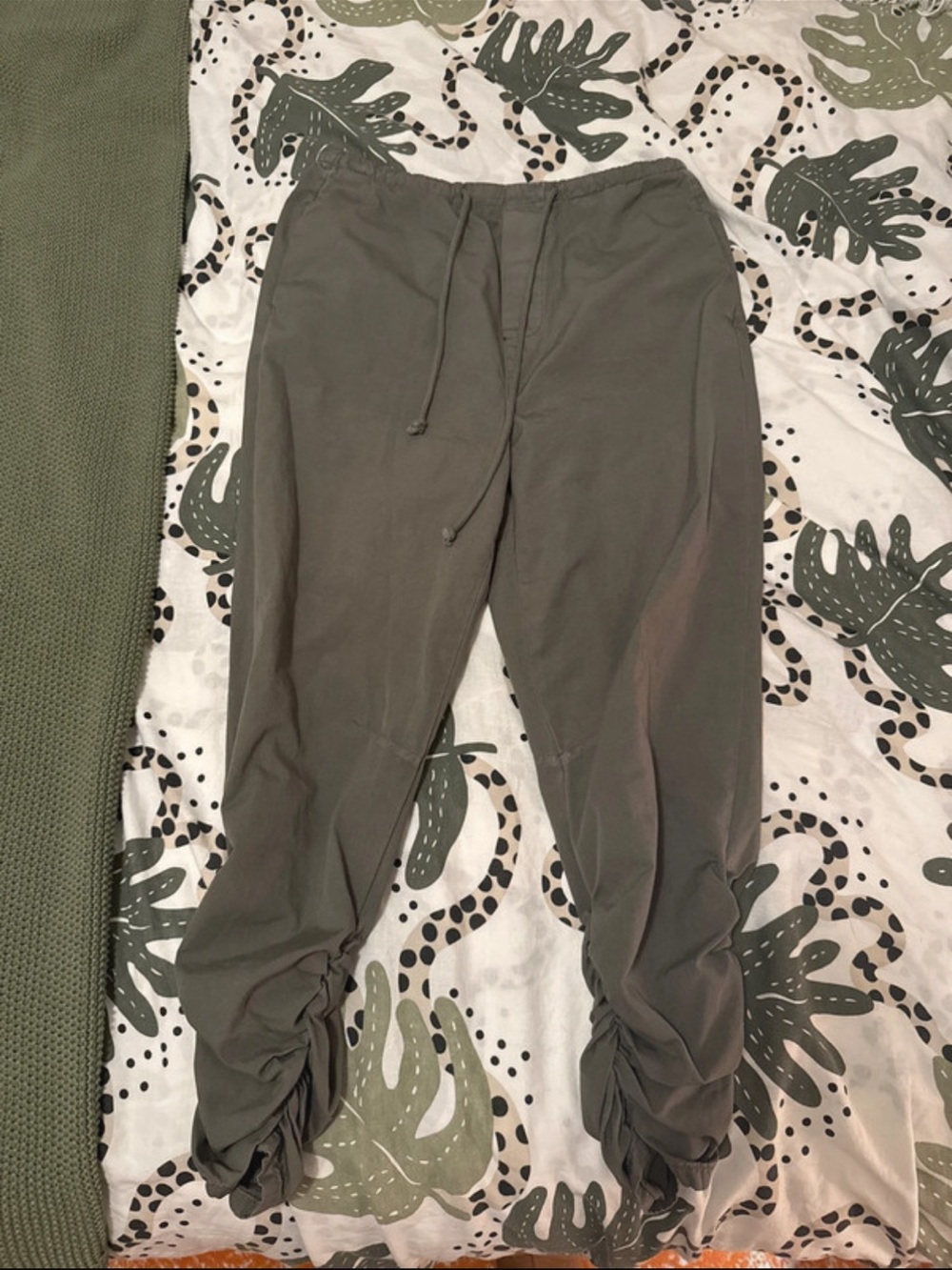 Olive ruched cargo pants